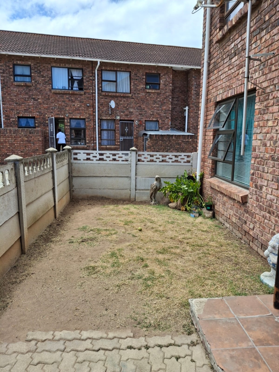 2 Bedroom Property for Sale in Algoa Park Eastern Cape